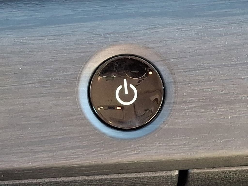 Used 2023 Nissan Ariya FWD image 24