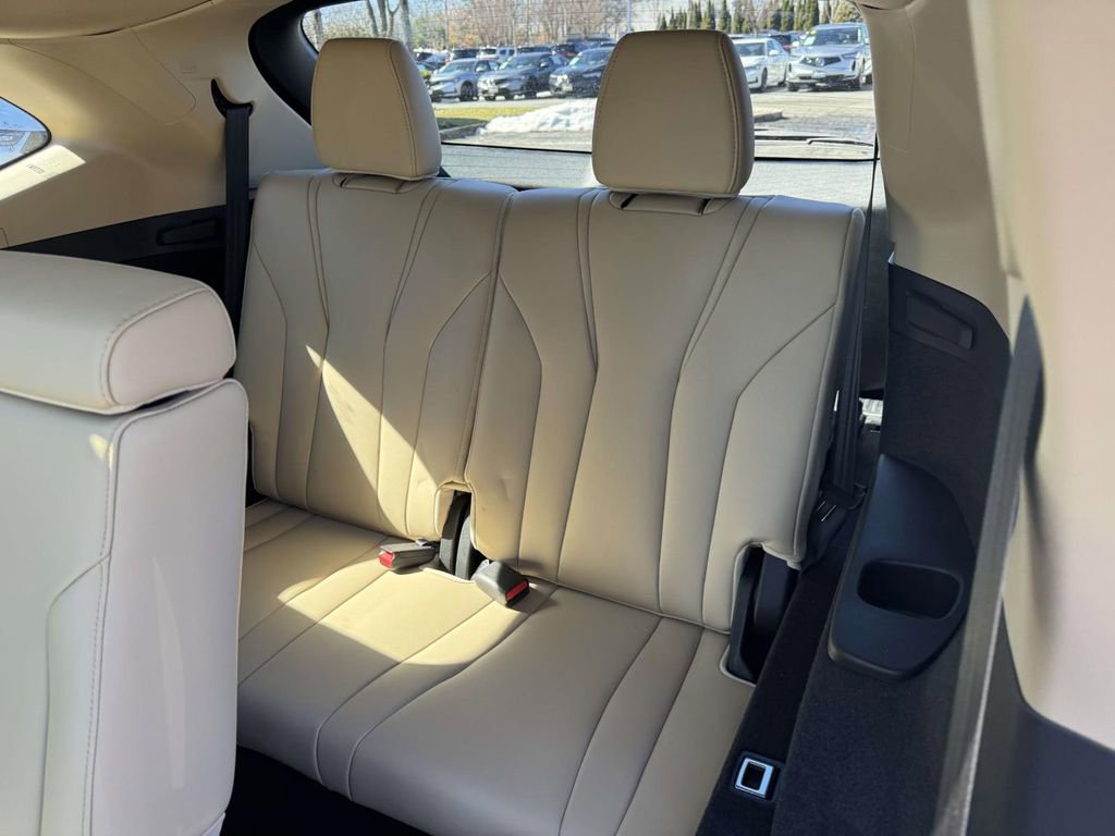 Certified 2023 Acura MDX SH-AWD image 11