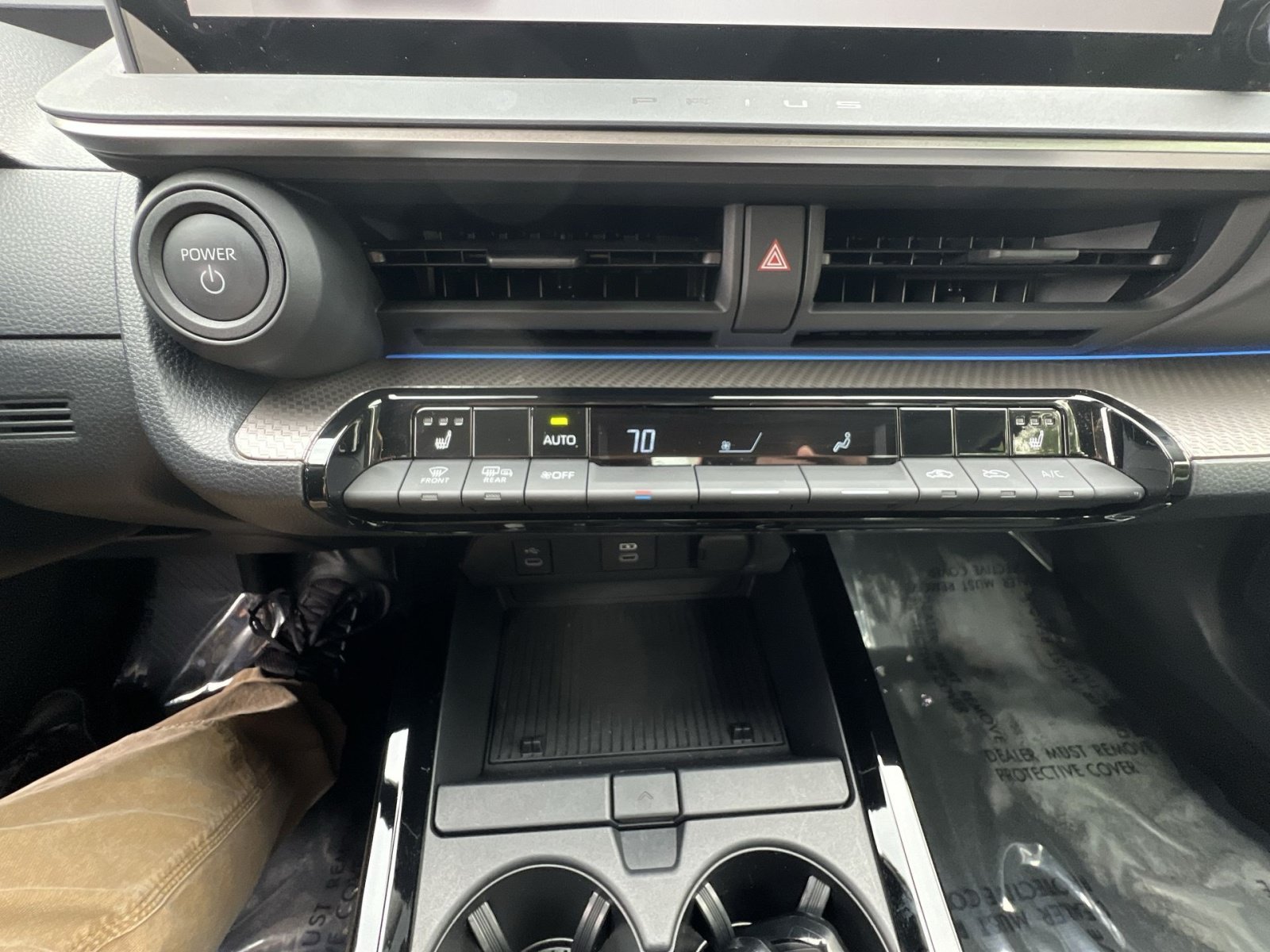 Used 2025 Toyota Prius XLE AWD/4WD image 20