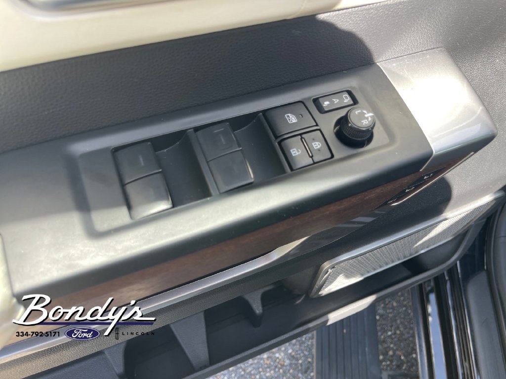 Used 2023 Toyota Sequoia Capstone RWD image 8