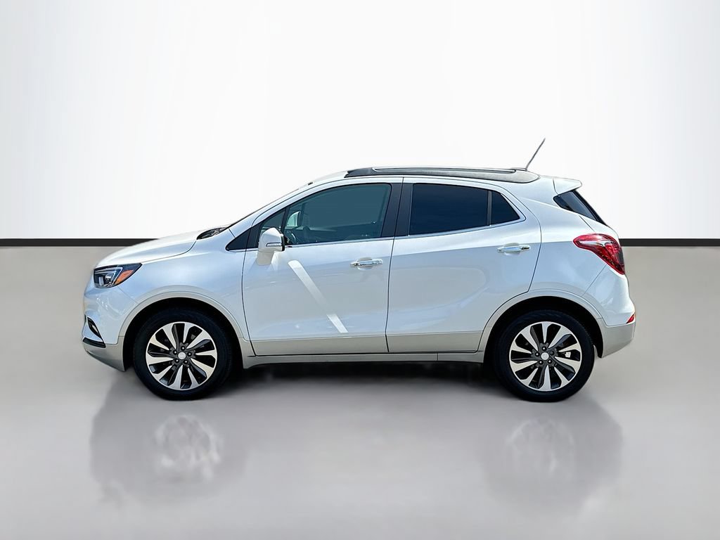 Used 2018 Buick Encore Essence AWD/4WD image 2