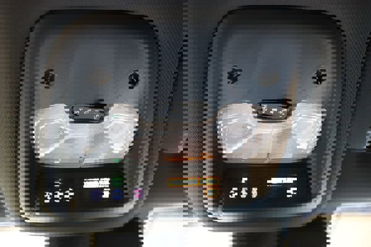 Used 2023 Chevrolet TrailBlazer RS w/ Technology Package image 42