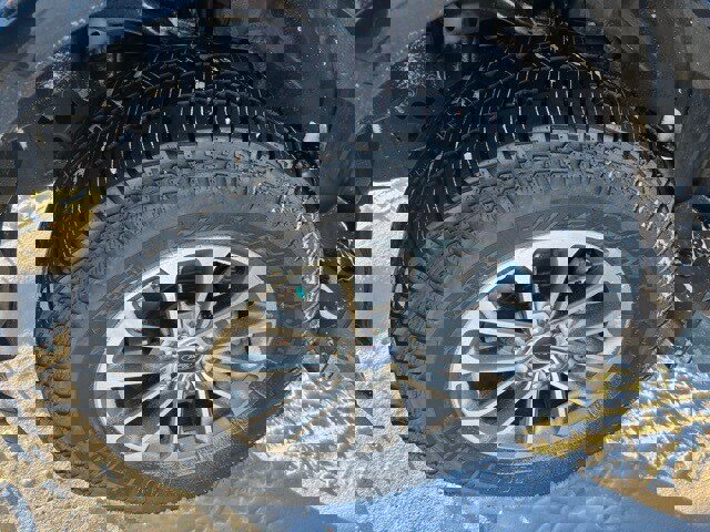 Used 2019 Ford F150 XLT w/ Equipment Group 301A Mid image 10