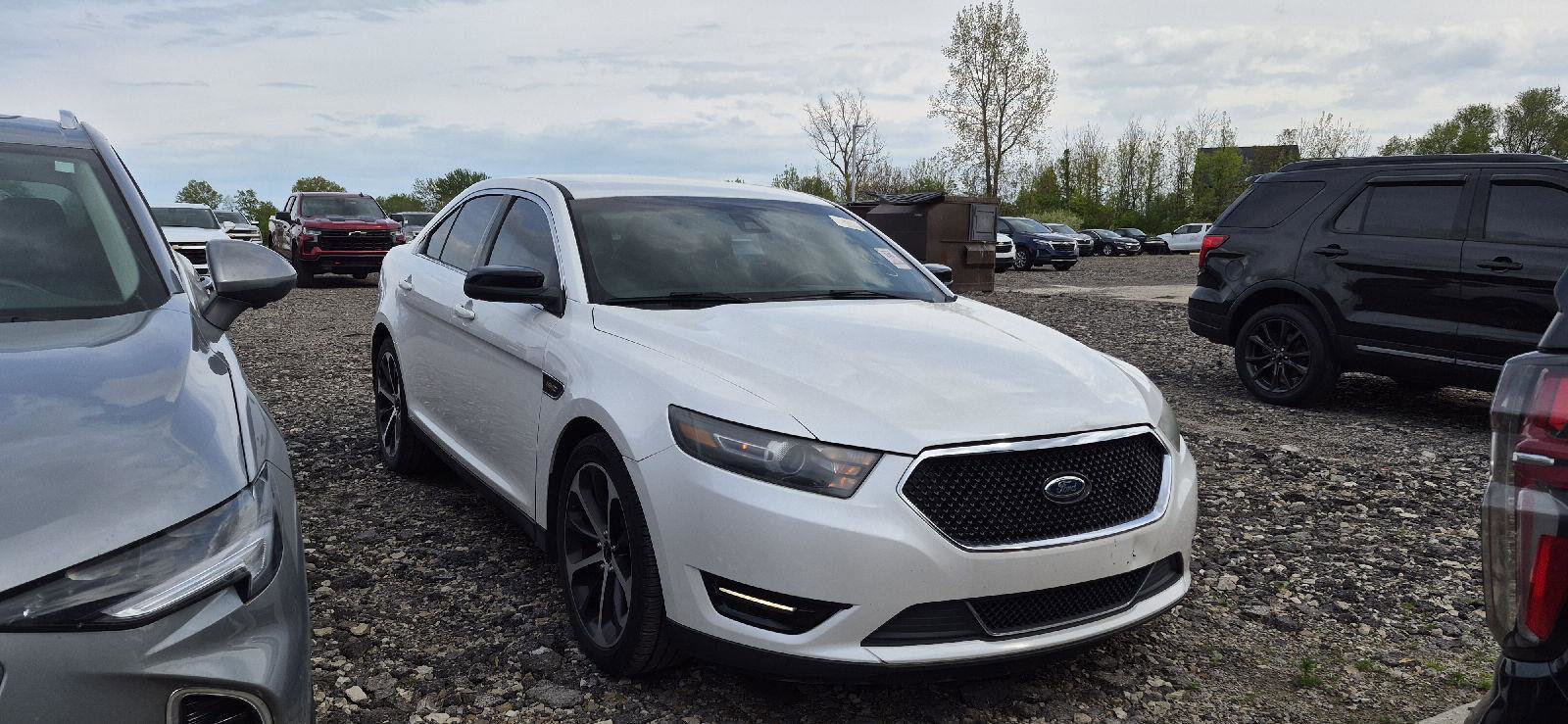 Used 2014 Ford Taurus SHO w/ Equipment Group 401A AWD/4WD image 2