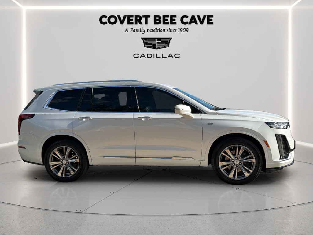Certified 2024 Cadillac XT6 Premium Luxury FWD image 8