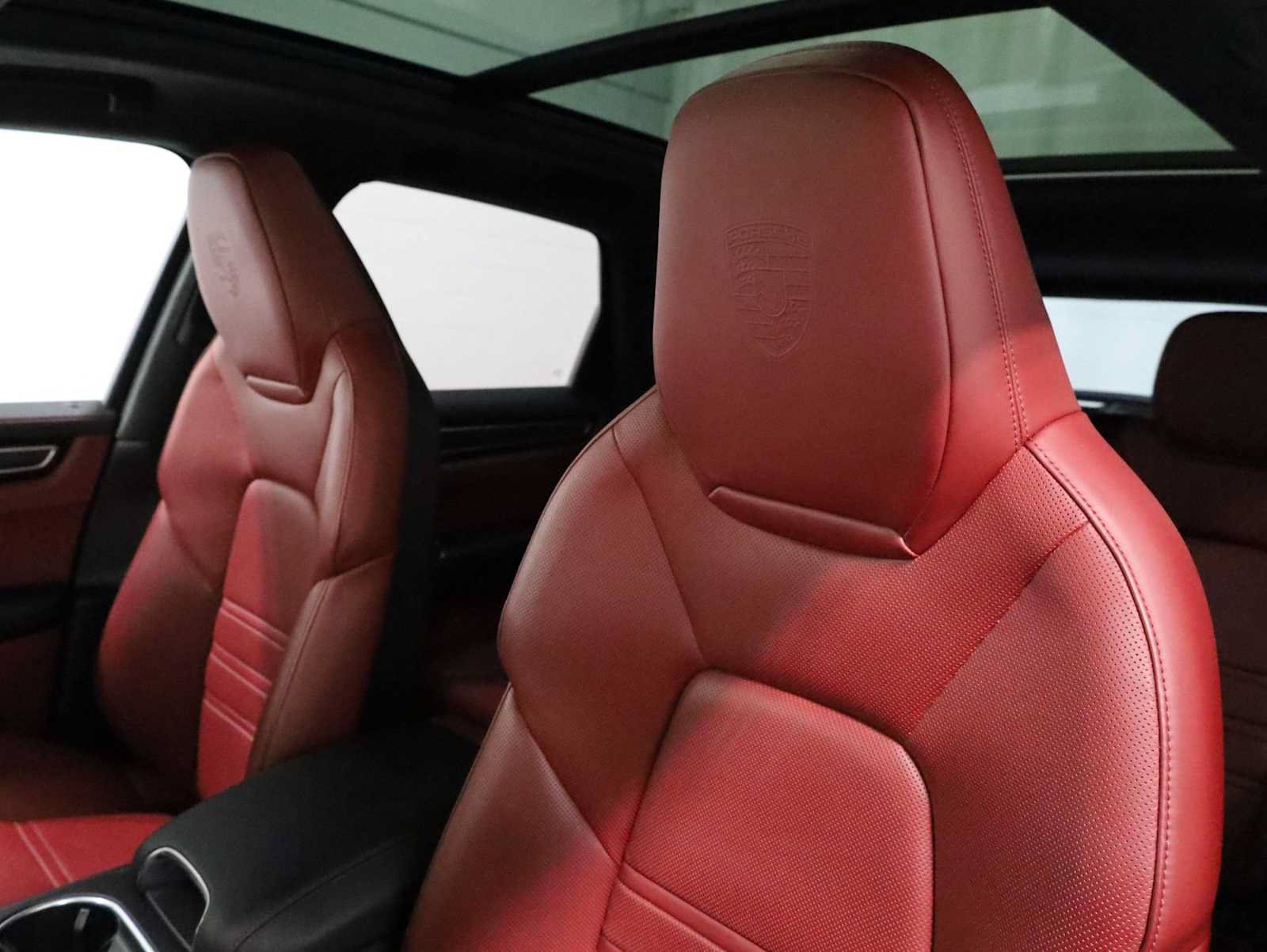 Used 2019 Porsche Cayenne Turbo AWD/4WD image 19