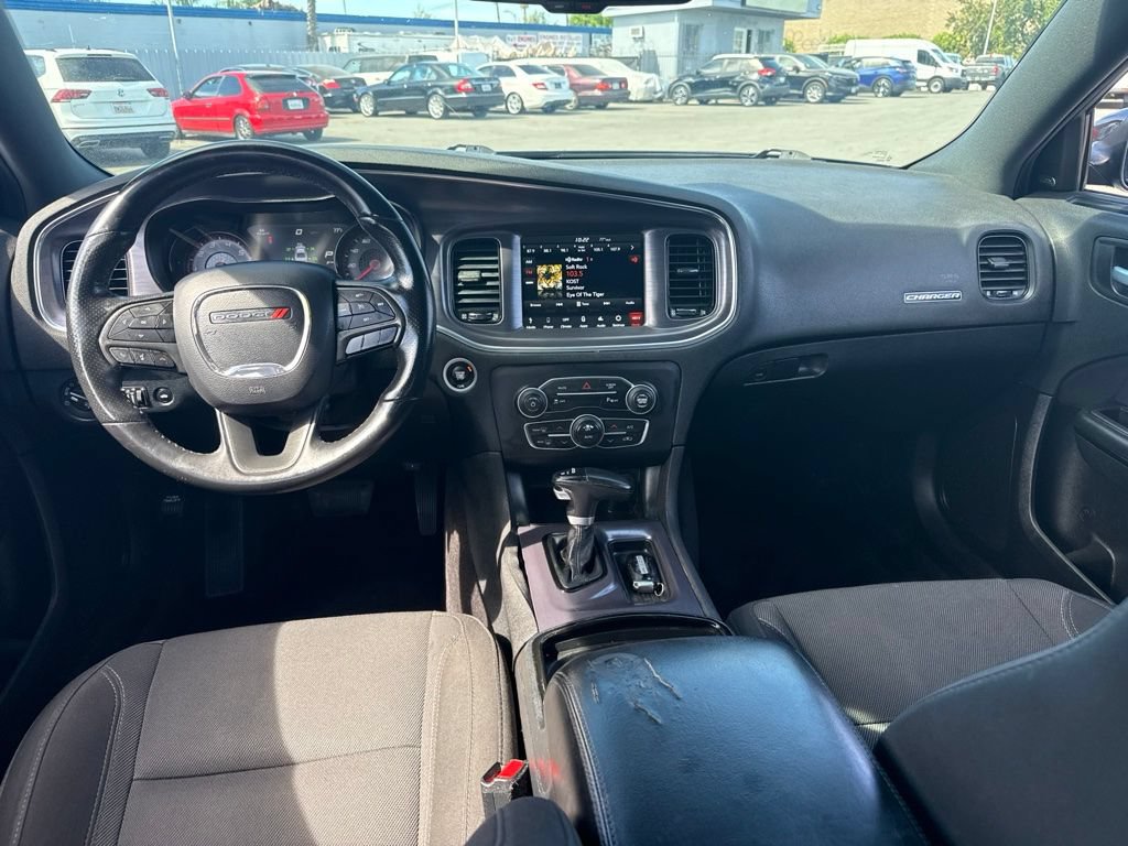 Used 2018 Dodge Charger SXT Plus w/ Blacktop Package RWD image 10