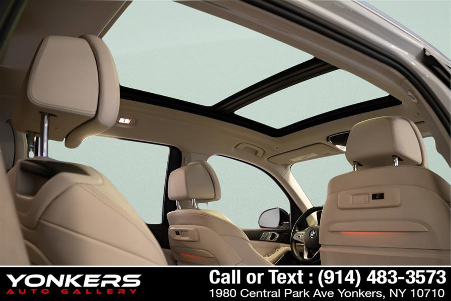 Used 2022 BMW X7 xDrive40i w/ Executive Package image 35