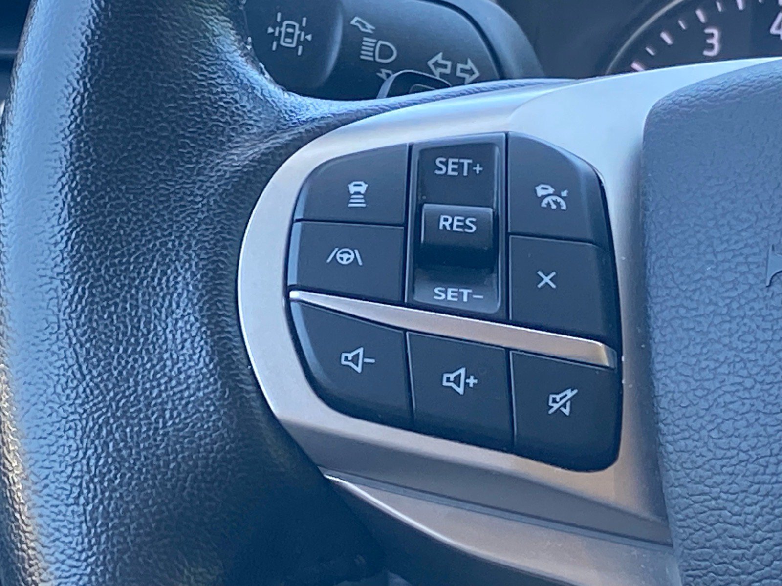 Certified 2020 Ford Explorer Limited RWD image 9