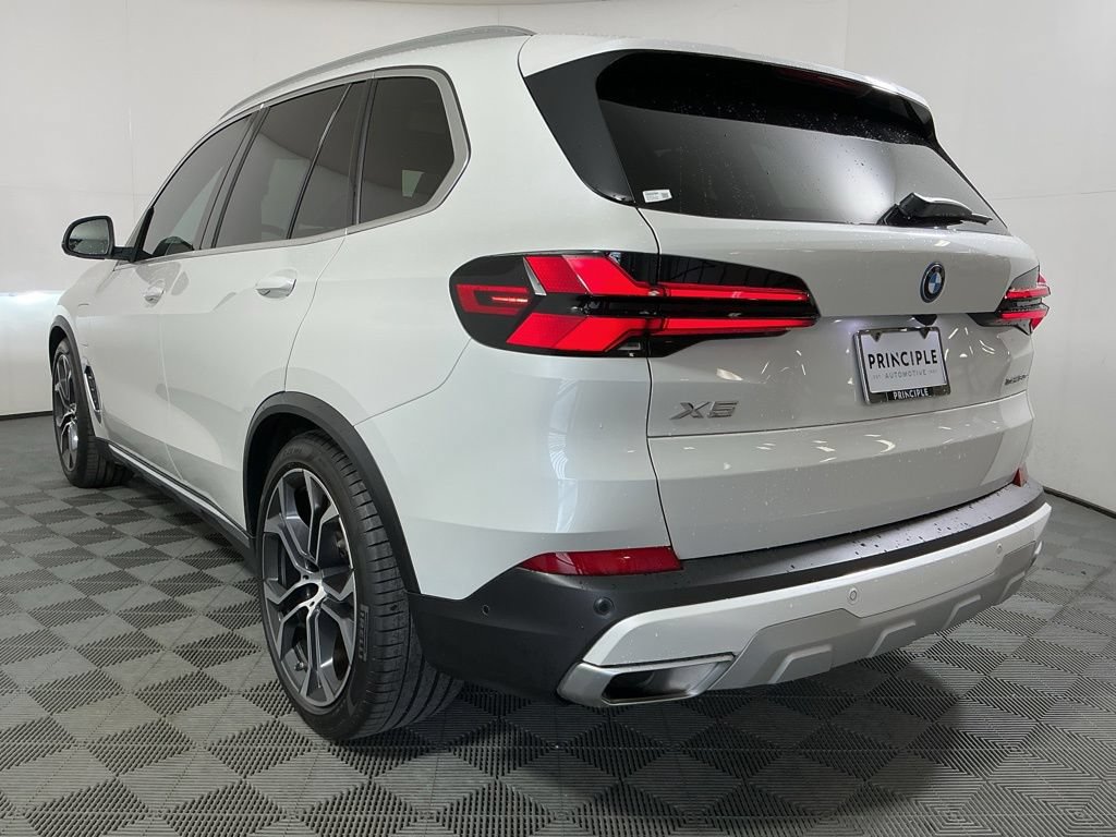 Certified 2025 BMW X5 xDrive50e w/ Executive Package AWD/4WD image 7