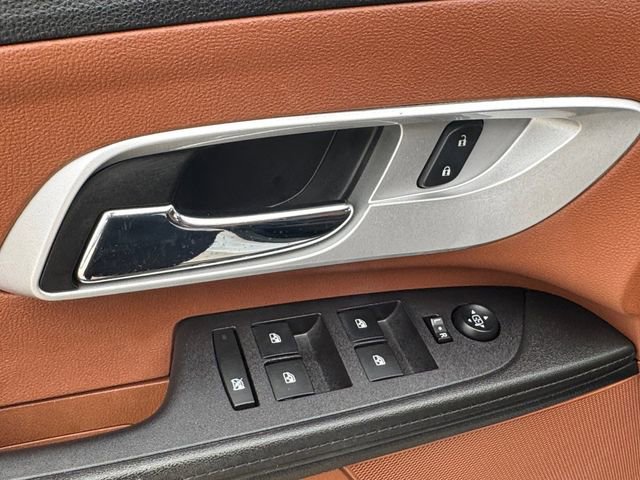 Used 2017 Chevrolet Equinox Premier w/ Enhanced Convenience Package image 5