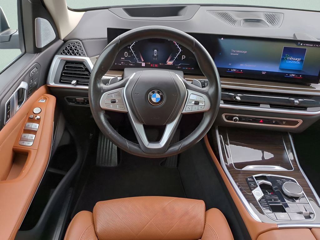 Used 2023 BMW X7 xDrive40i w/ Premium Package image 15
