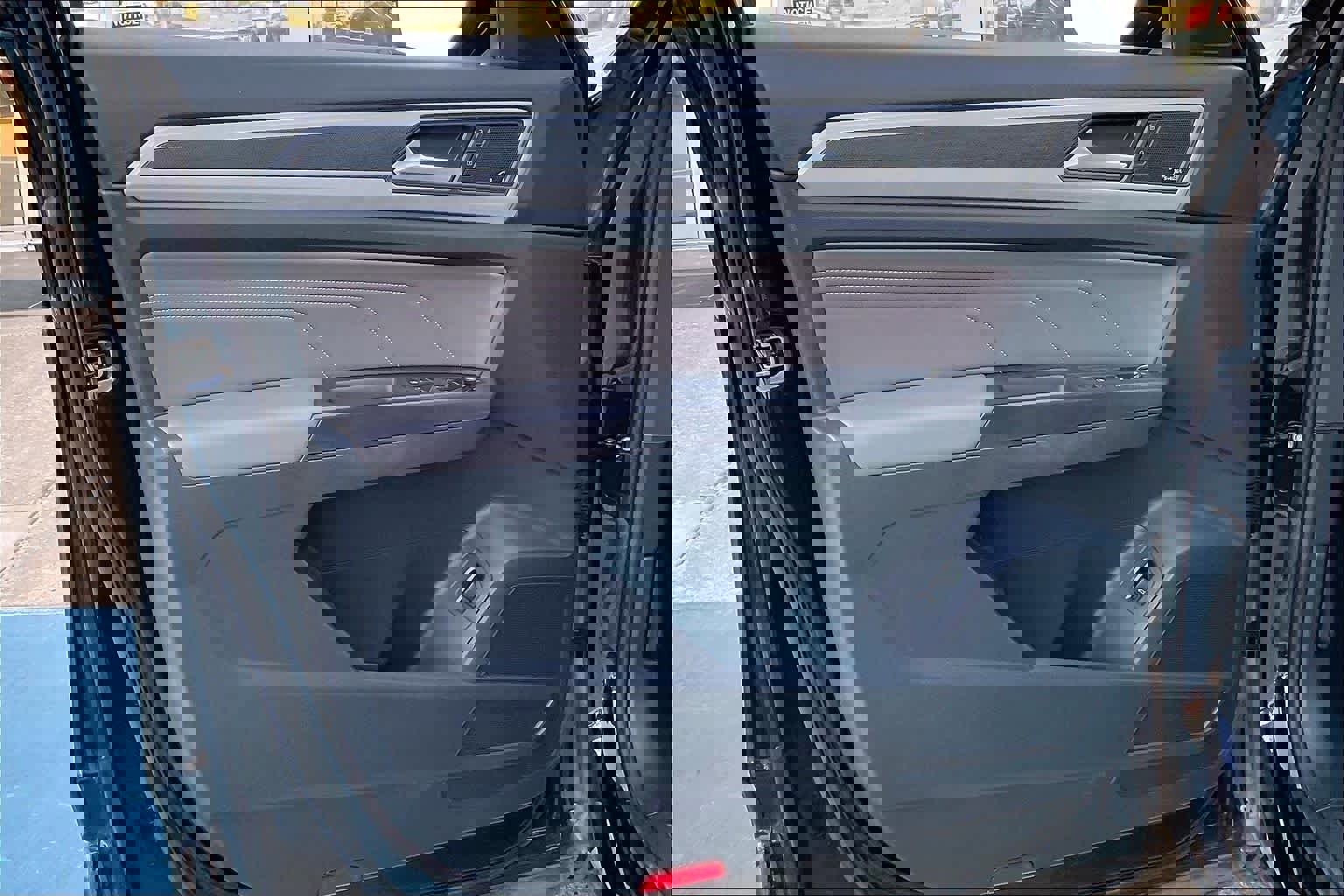 Used 2022 Volkswagen Atlas SEL Premium image 22