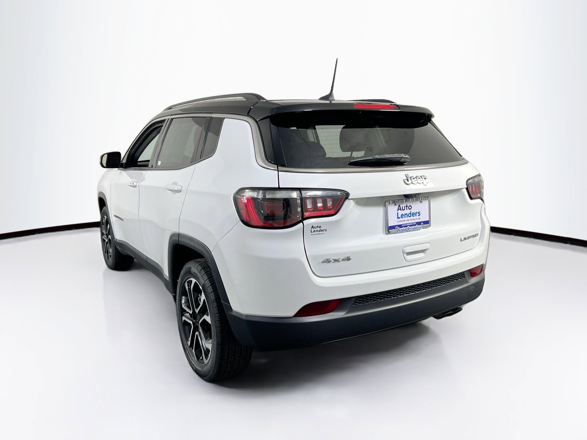 Used 2022 Jeep Compass Limited image 7