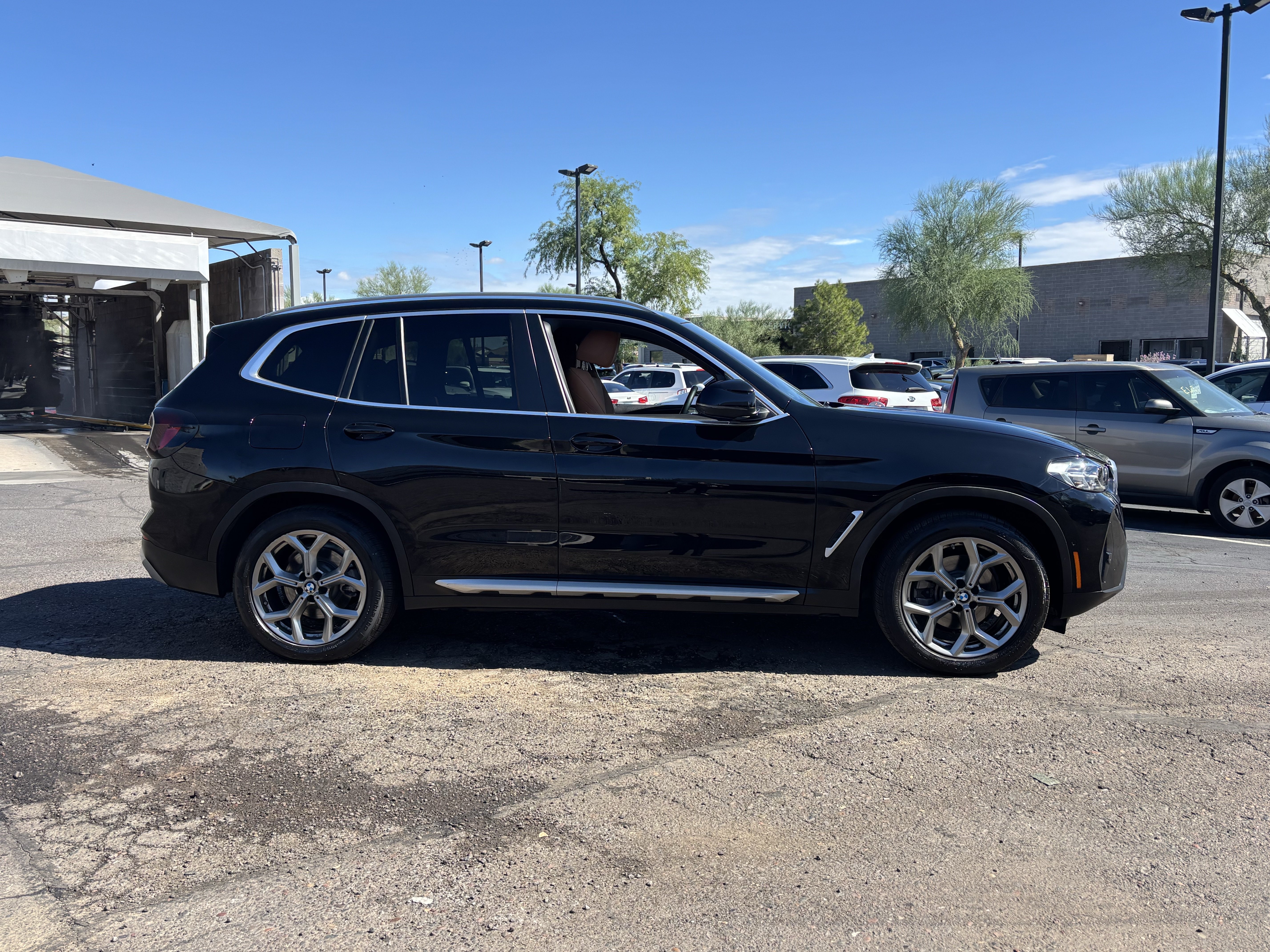 Used 2024 BMW X3 xDrive30i w/ Premium Package AWD/4WD image 2