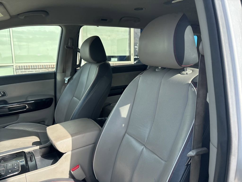 Used 2018 Kia Sedona EX FWD image 11