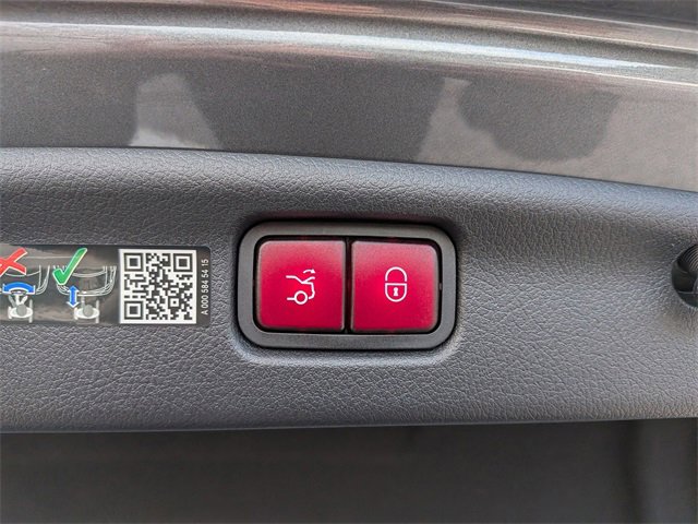 Used 2024 Mercedes-Benz C 300 Sedan image 28