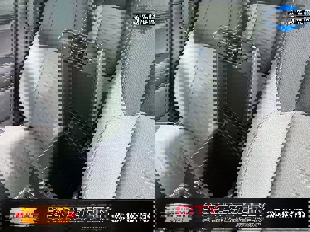 Used 2025 Toyota Tacoma TRD Off-Road image 25