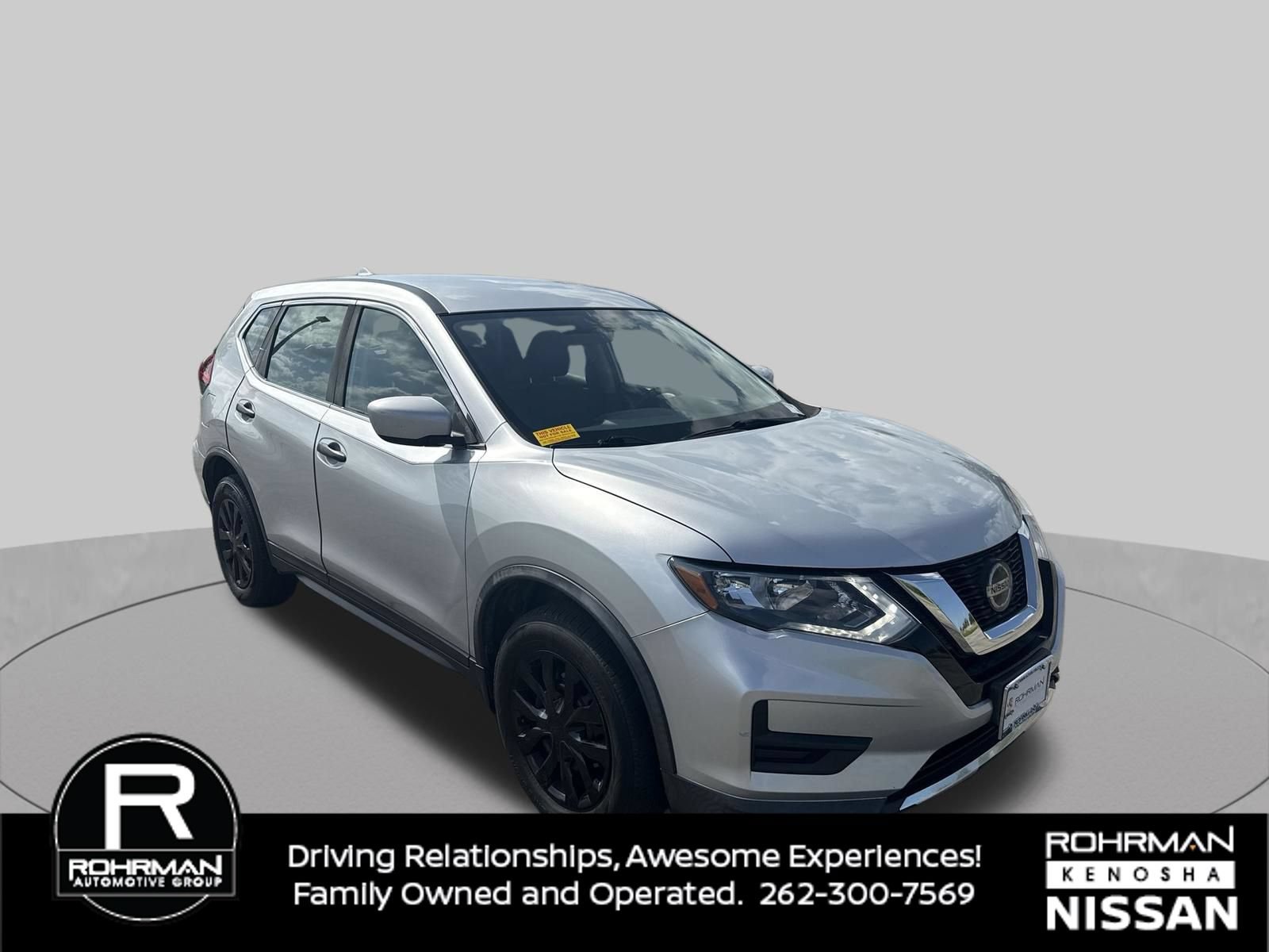 Used 2018 Nissan Rogue S AWD/4WD image 3