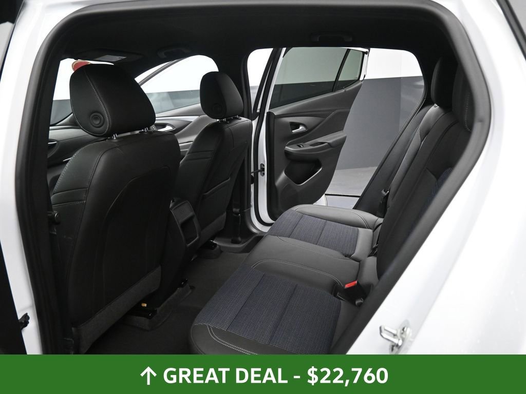 Used 2025 Buick Envista Preferred image 27