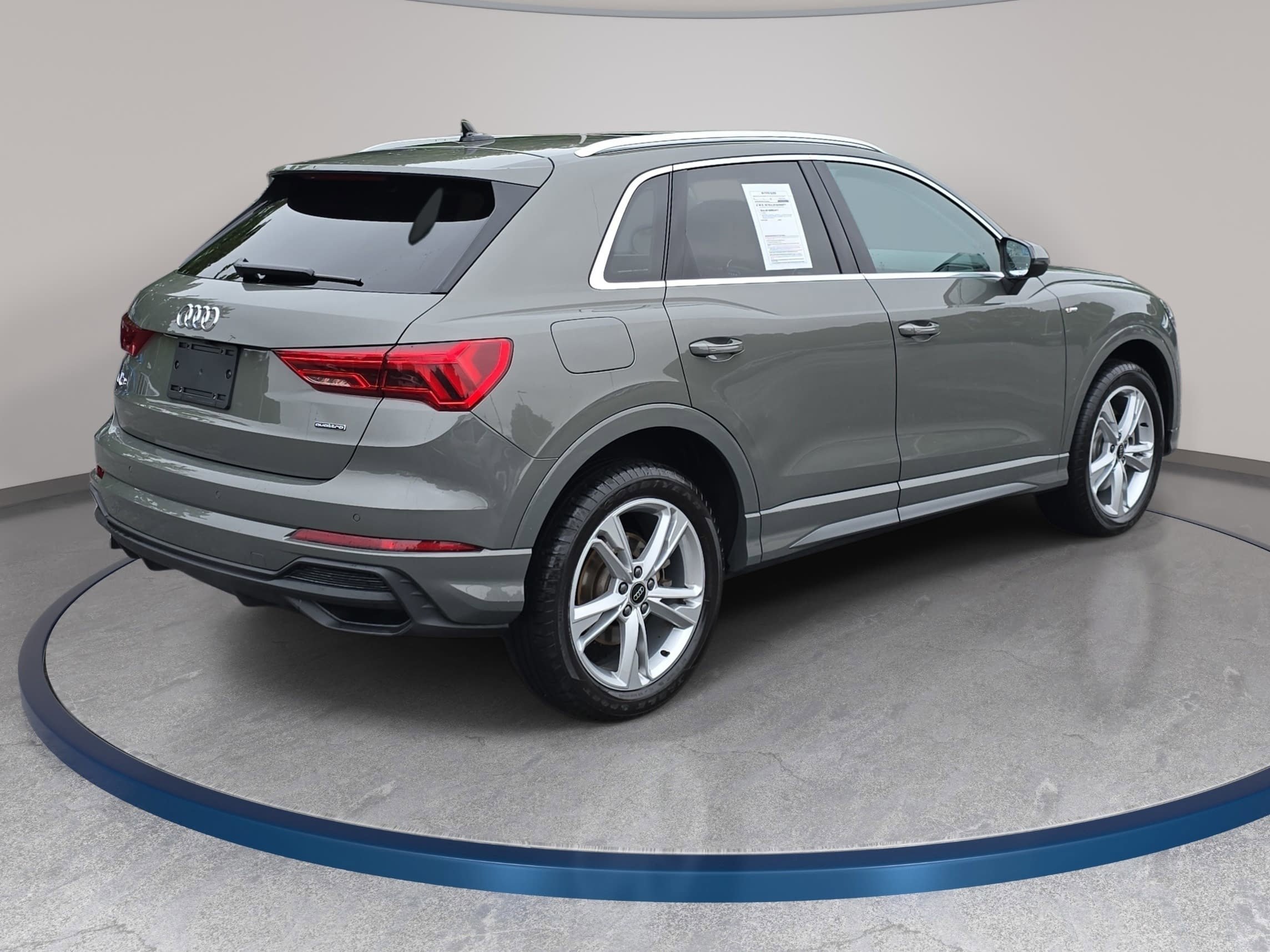 Used 2023 Audi Q3 2.0T Premium Plus w/ Premium Plus Package AWD/4WD image 5