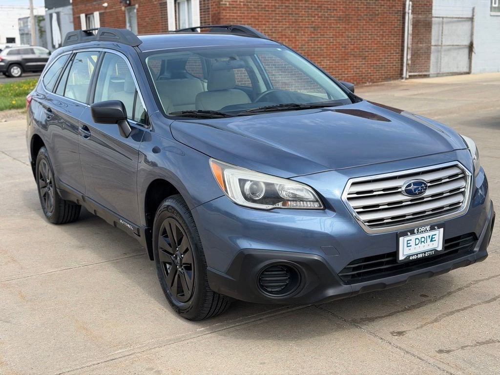 Used 2017 Subaru Outback 2.5i AWD/4WD image 3