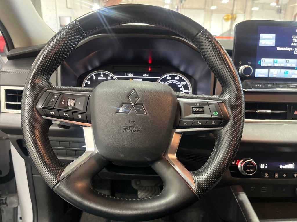 Used 2024 Mitsubishi Outlander SE image 54