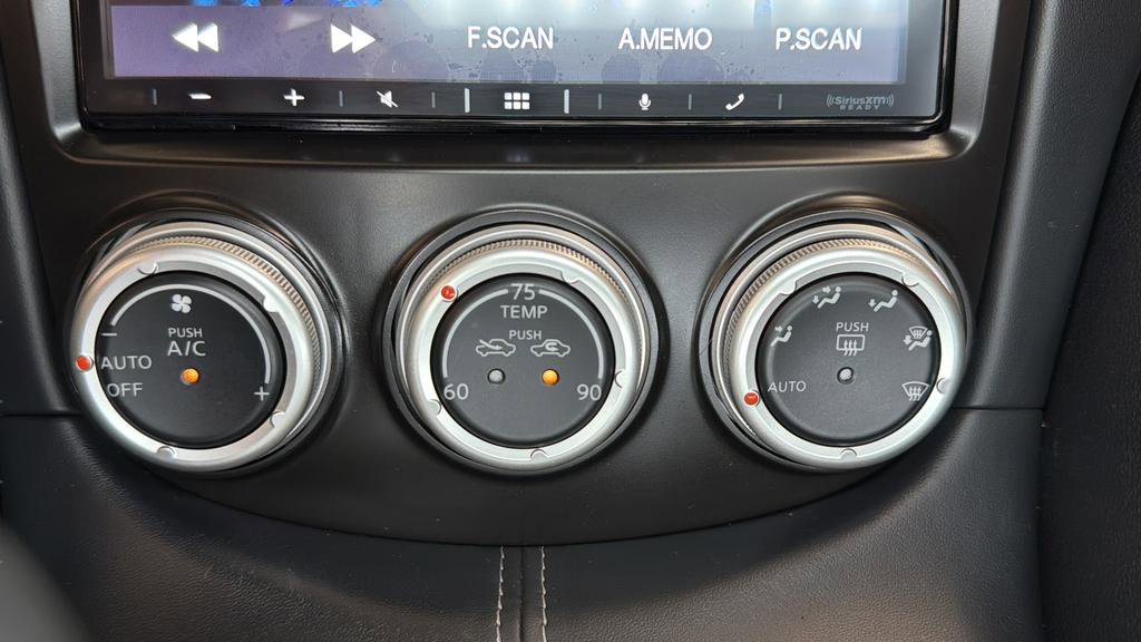 Used 2009 Nissan 370Z Touring image 28