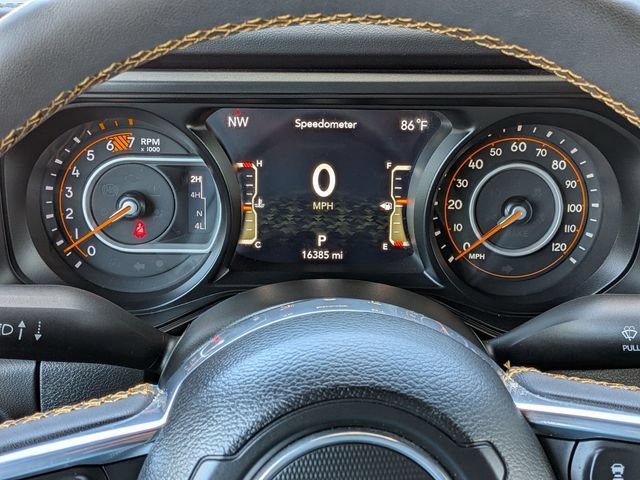 Certified 2024 Jeep Wrangler Unlimited Sahara w/ Technology Group AWD/4WD image 27