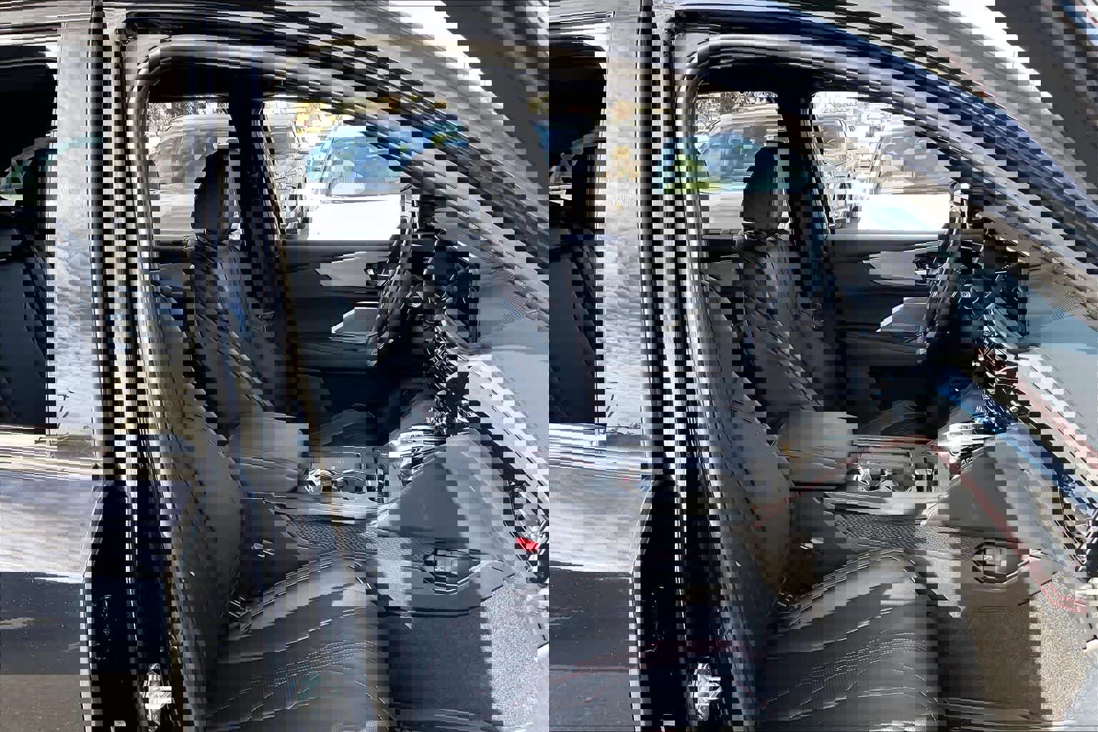 Used 2025 Acura MDX A-Spec image 10