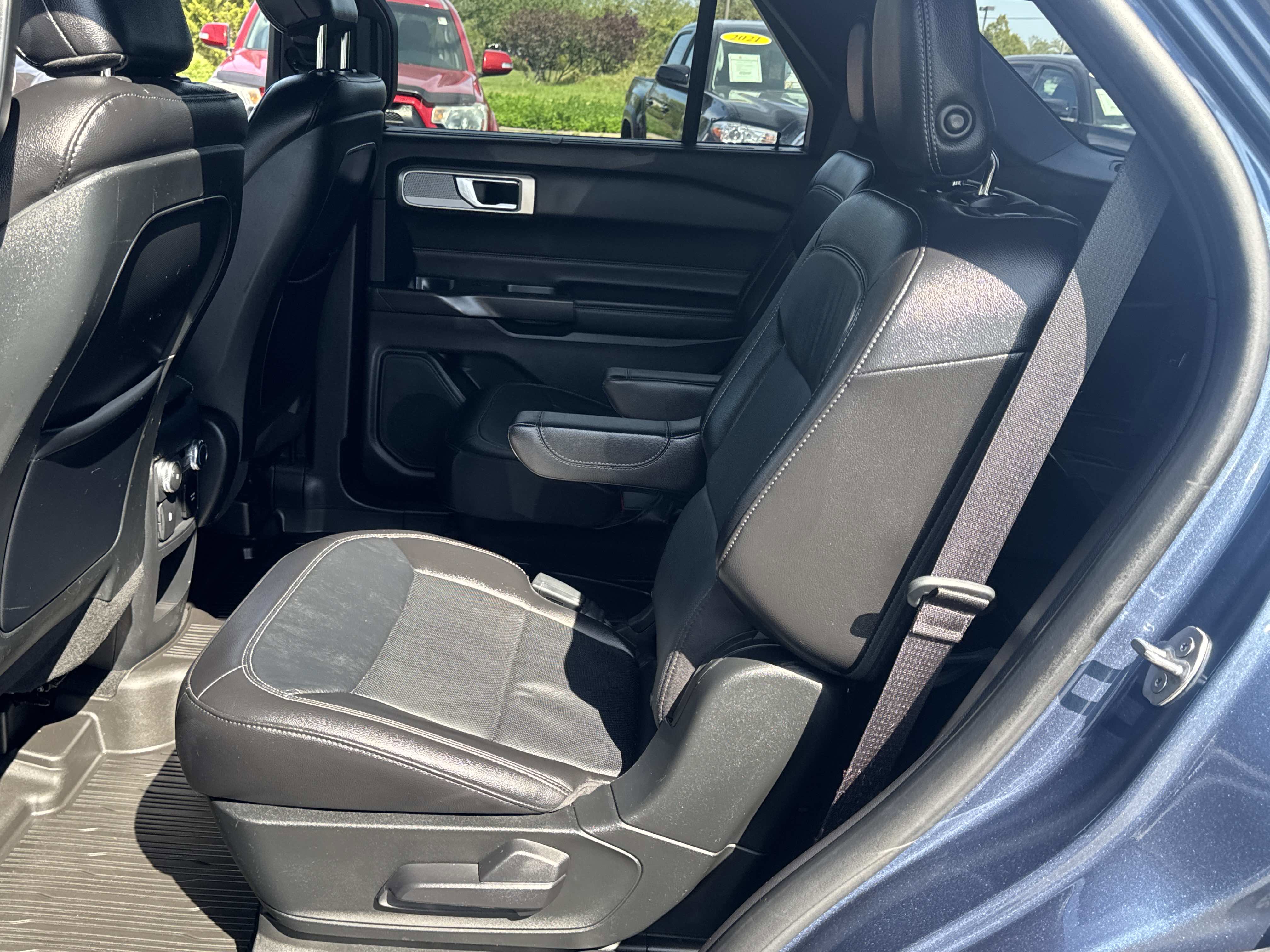 Used 2020 Ford Explorer Limited w/ Hybrid Equipment Group 310A image 13