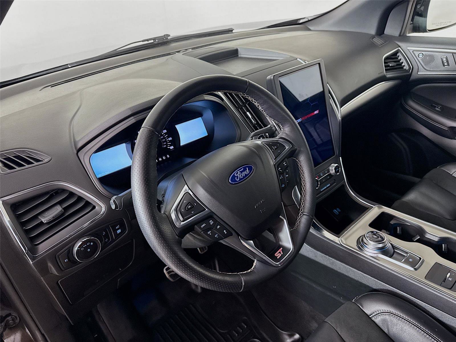 Used 2023 Ford Edge ST AWD/4WD image 24