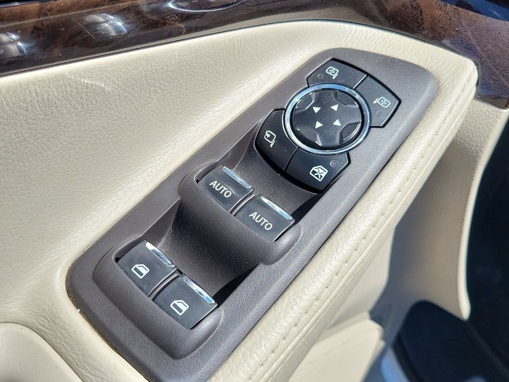 Used 2014 Ford Explorer Limited w/ Equipment Group 302A AWD/4WD image 11