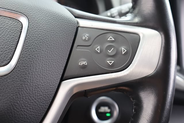 Used 2020 GMC Terrain SLT w/ GMC Pro Grade Package AWD/4WD image 25