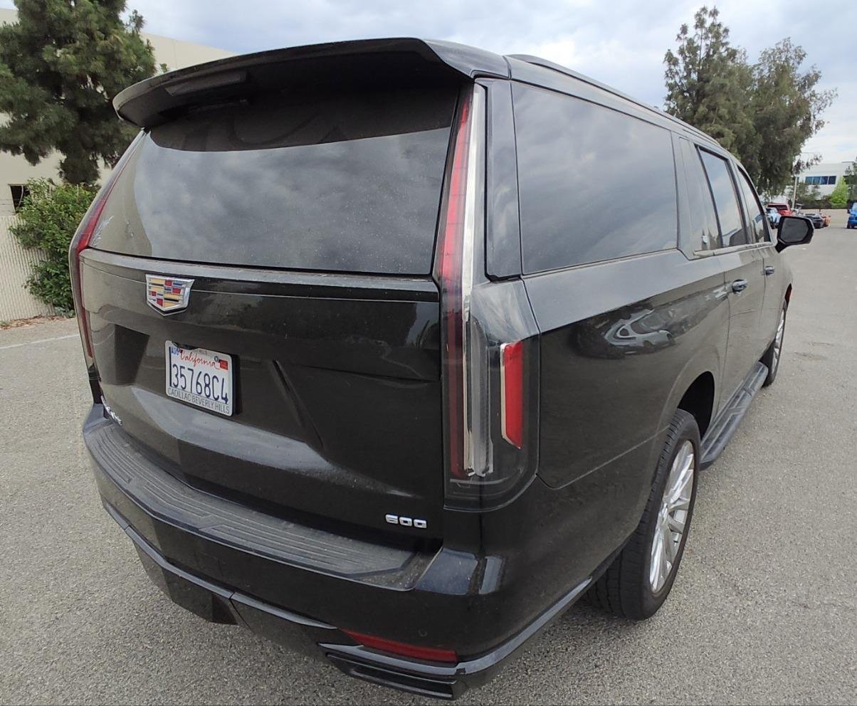 Used 2023 Cadillac Escalade ESV Sport AWD/4WD image 23