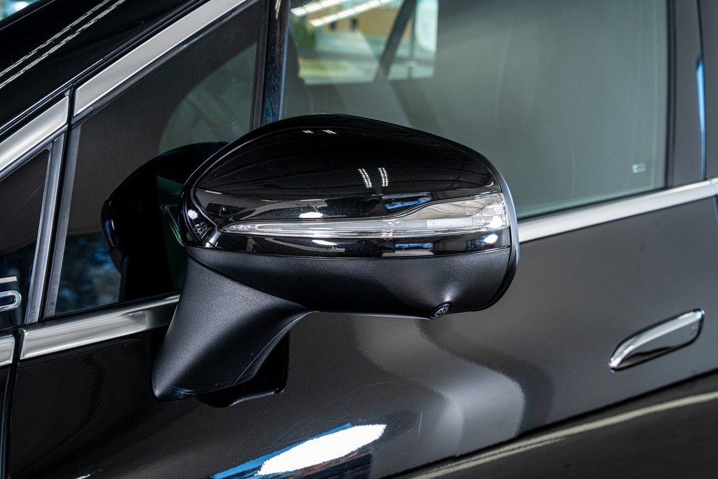 Used 2023 Mercedes-Benz EQS 450+ SUV image 22