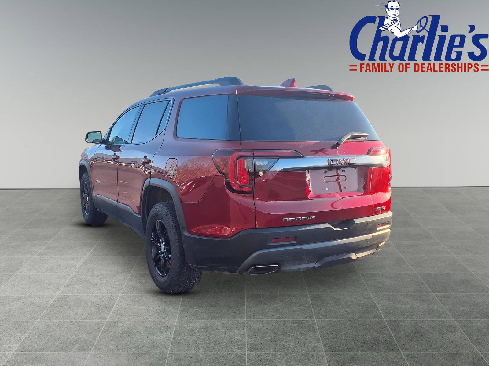 Used 2023 GMC Acadia AT4 w/ Preferred Package image 5