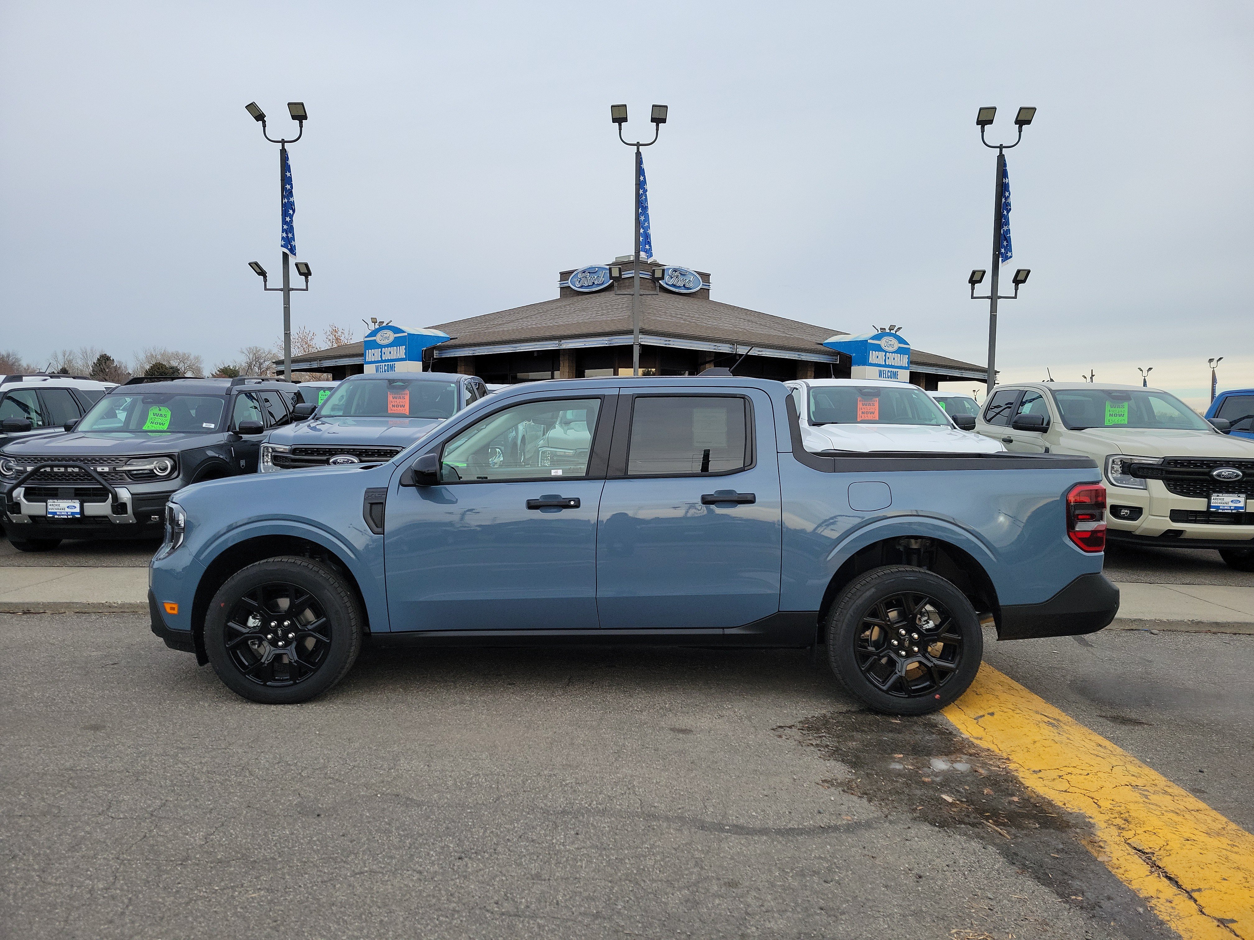New 2026 Ford Maverick XLT w/ XLT Luxury Package AWD/4WD image 2