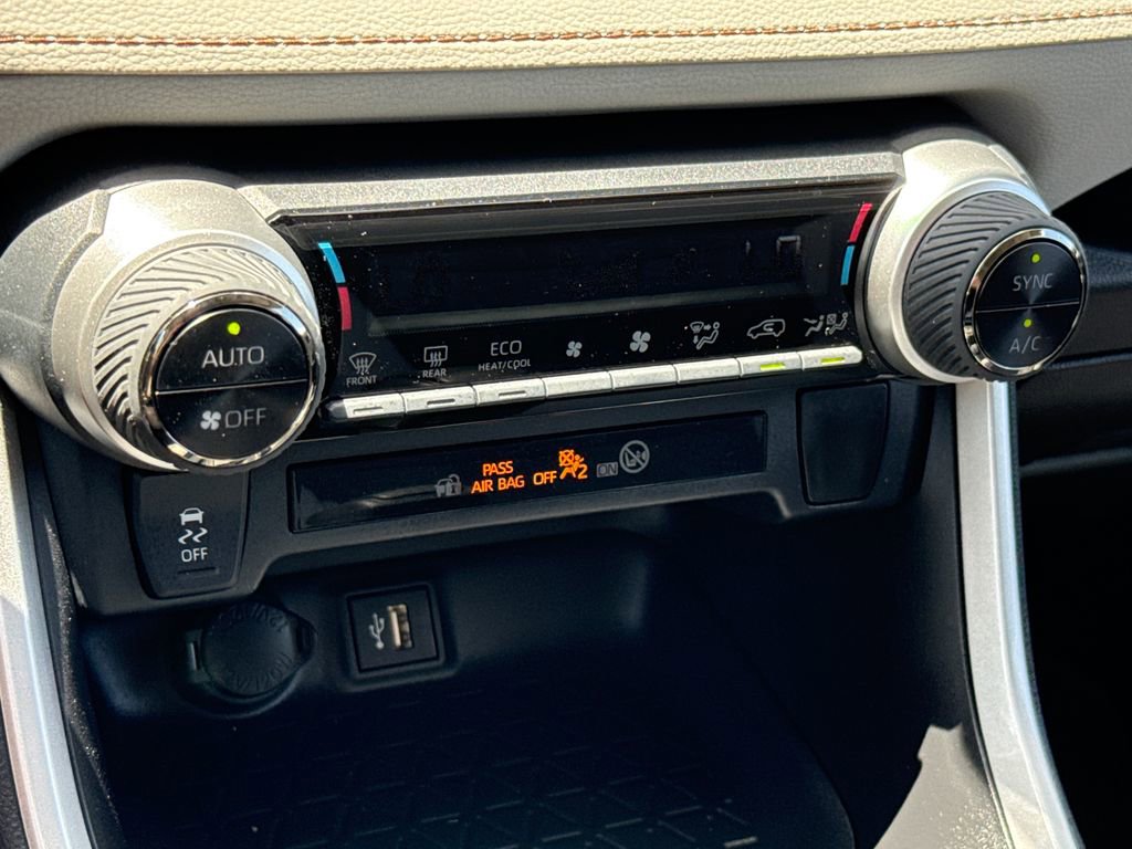 Used 2024 Toyota RAV4 XLE w/ Convenience Package image 22