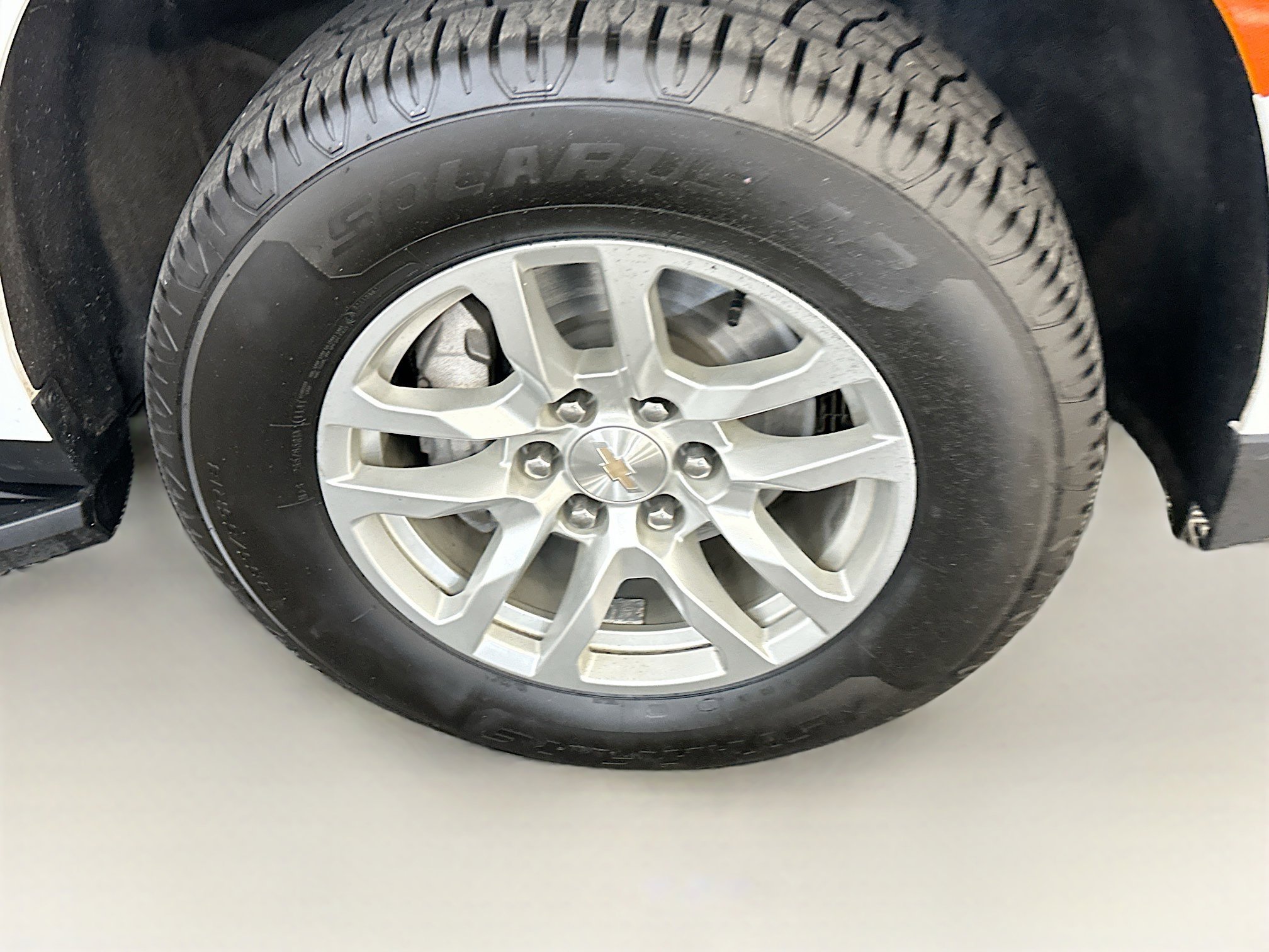 Used 2024 Chevrolet Suburban LT image 11