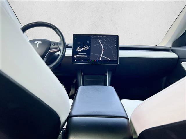 Used 2019 Tesla Model 3 Standard Range Plus image 14