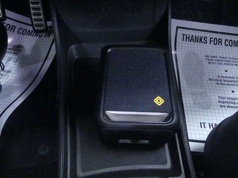 Used 2024 Rivian R1T Adventure image 19