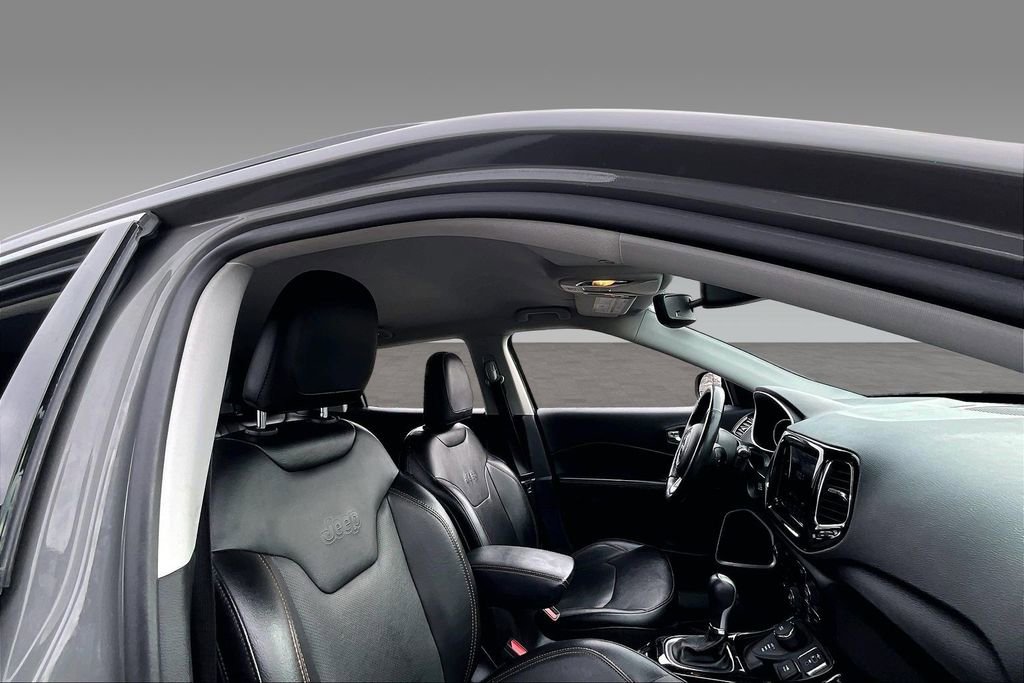 Used 2020 Jeep Compass Limited image 10