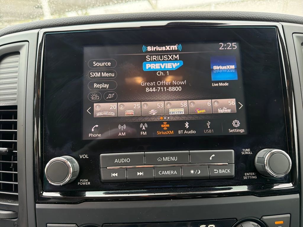 Used 2024 Nissan Titan SV w/ SV Convenience Package image 27