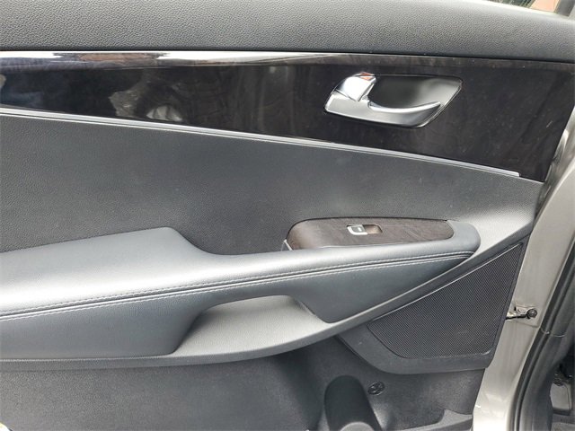 Used 2017 Kia Sorento LX image 17