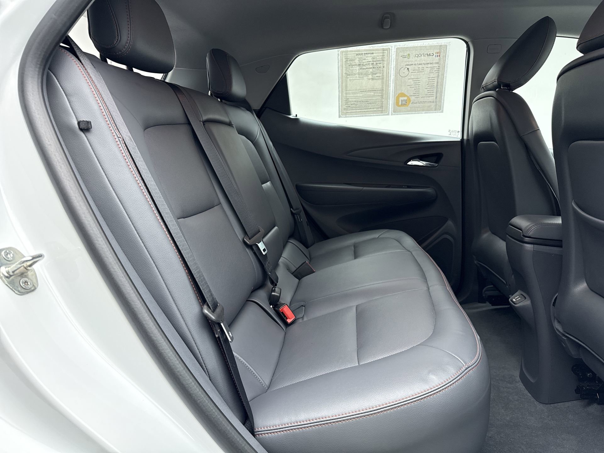 Used 2021 Chevrolet Bolt Premier w/ Infotainment Package FWD image 18