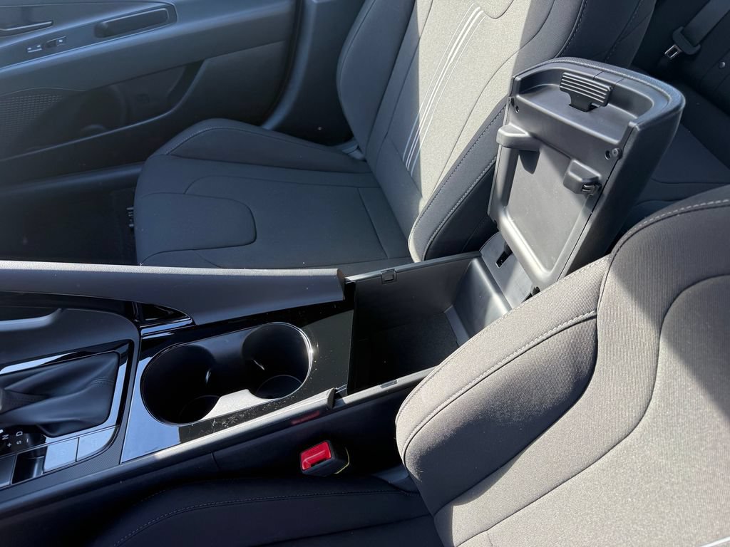 New 2026 Hyundai Elantra SEL Sport Premium FWD image 29