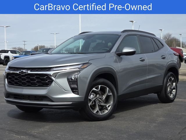 Certified 2025 Chevrolet Trax LT w/ Driver Confidence Package FWD image 2