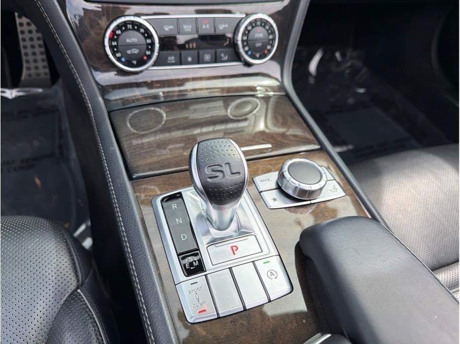 Used 2015 Mercedes-Benz SL 550 image 17