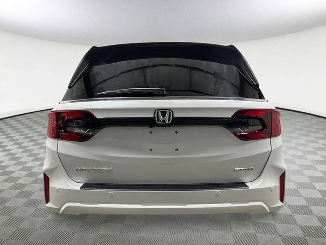 New 2026 Honda Odyssey Touring image 5